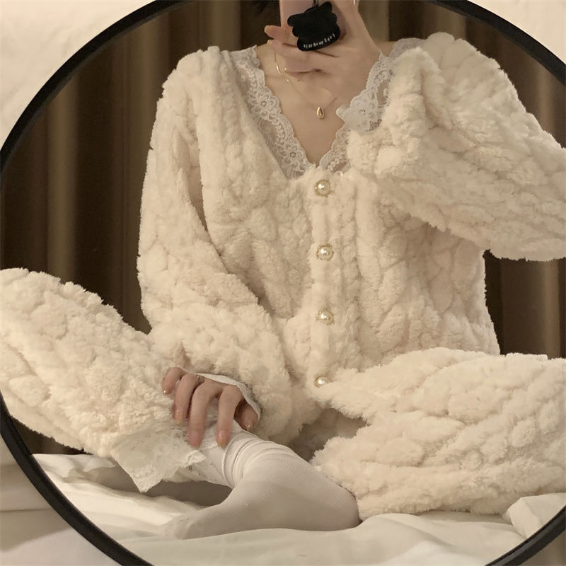 睡衣秋冬季女款珊瑚絨加厚加絨新款冬天可愛法蘭絨大碼家居服套裝