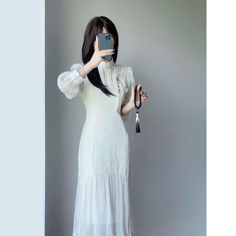 2023年新款女裝秋裝高級感白色長裙子新中式國風盤扣改良式連衣裙