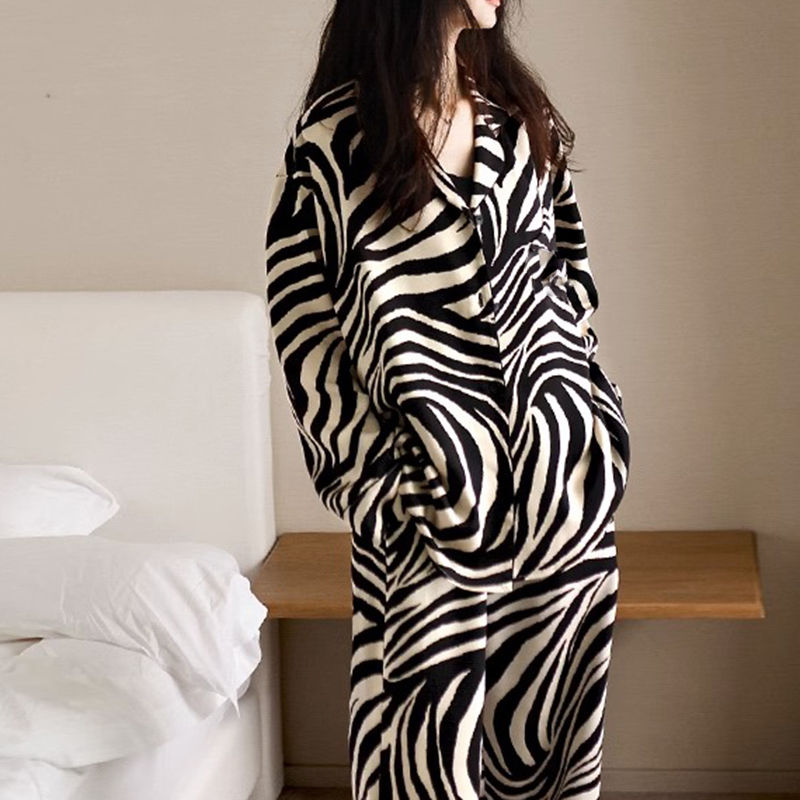 韩版睡衣女春秋年斑马纹家居服长袖套装女款甜美可外穿两件套