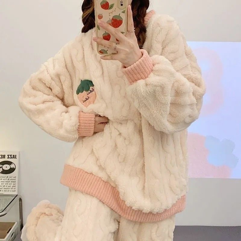 2023年新款珊瑚絨睡衣女秋冬季可愛公主風加厚加絨女法蘭絨家居服