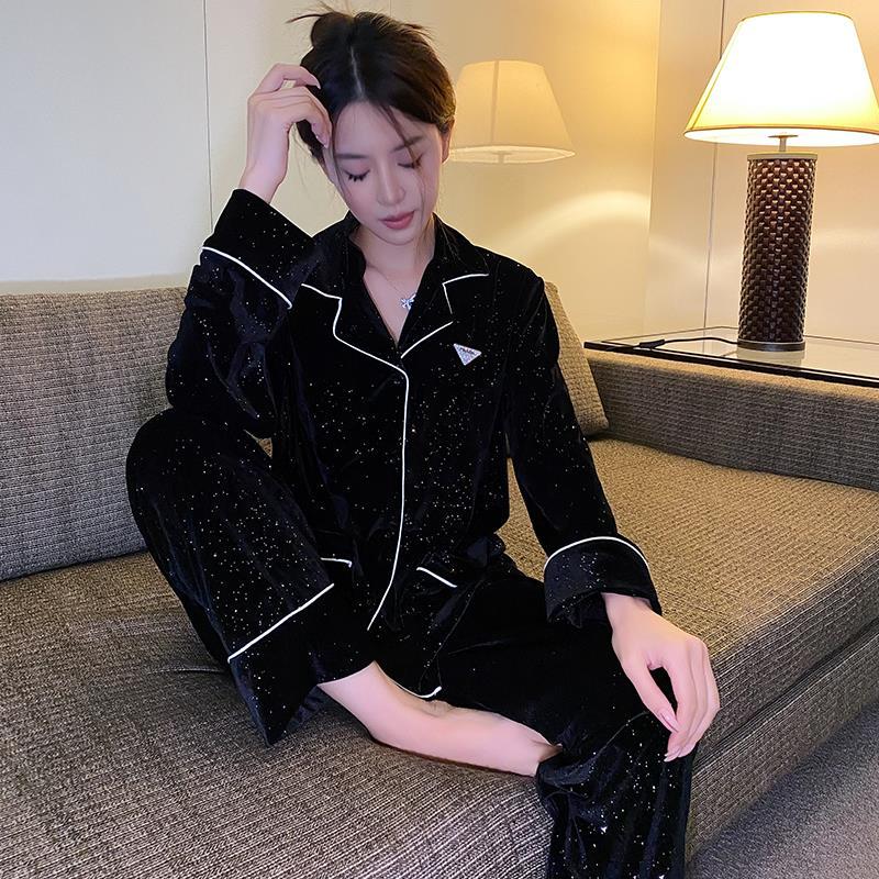 Galaxy-filled gold velvet pajamas for women in autumn new Korean gold diamond velvet black simple internet celebrity high-end suit