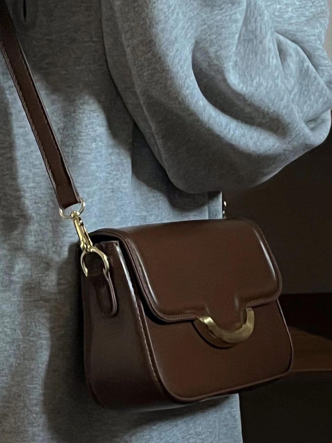 Autumn and Winter New Versatile Small Square Bag 2023 Small Design Underarm Bag Korean Style Simple and Generous One Shoulder Crossbody Bag