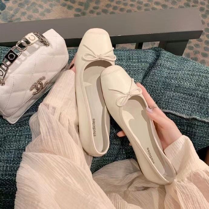 圓頭淺口蝴蝶結顯腳小芭蕾舞平底單鞋女網紅百搭休閒樂純色大碼42