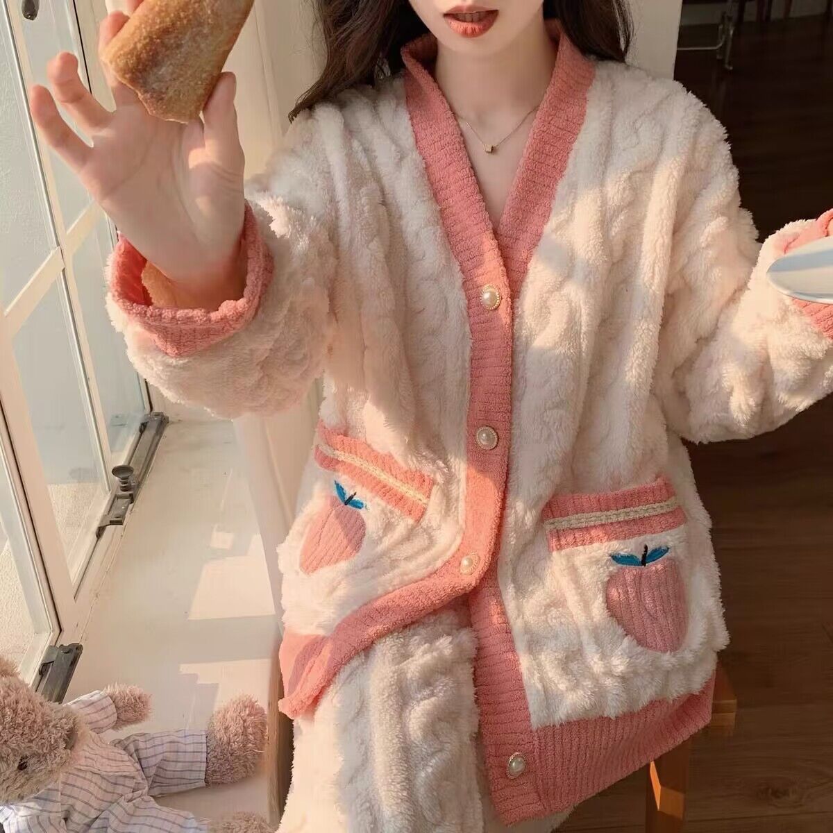 珊瑚絨睡衣女甜美秋冬季2023年新款可愛法蘭絨加厚保暖套裝家居服
