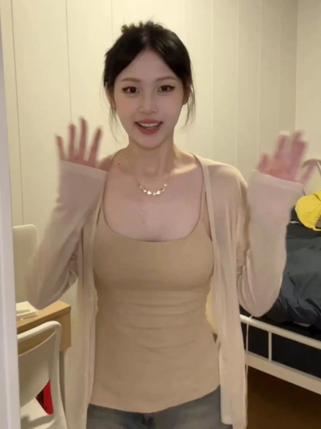 港風不規則吊帶背心套裝女秋季新款開衫內搭開叉上衣