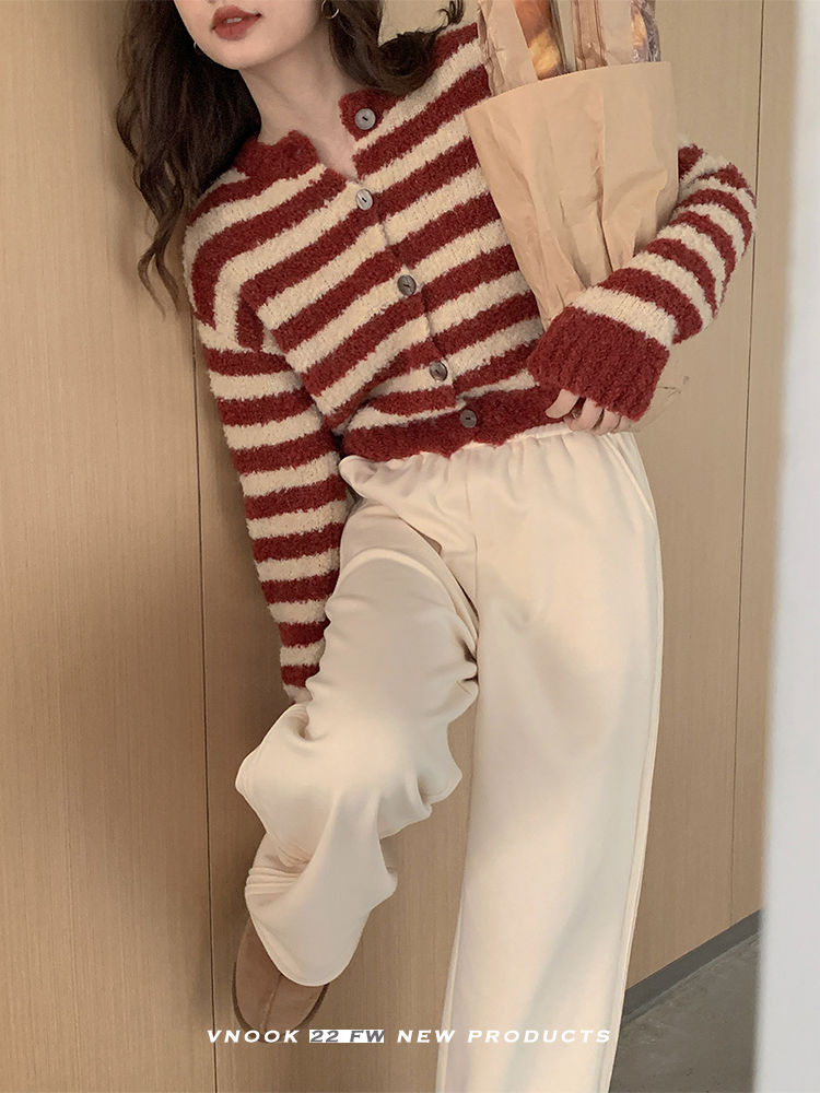 條紋毛衣女裝秋冬季軟糯圈圈紗2023新款小眾設計感開衫個性上衣