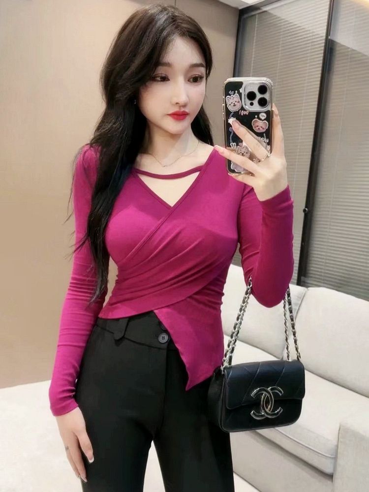 初秋長袖t恤女2023早秋新款修身顯瘦v領打底衫秋季短款辣妹上衣女