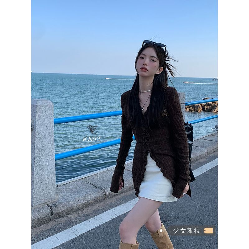 V領內搭針織開衫外套女秋裝新款修身顯瘦長袖打底衫美式甜辣上衣