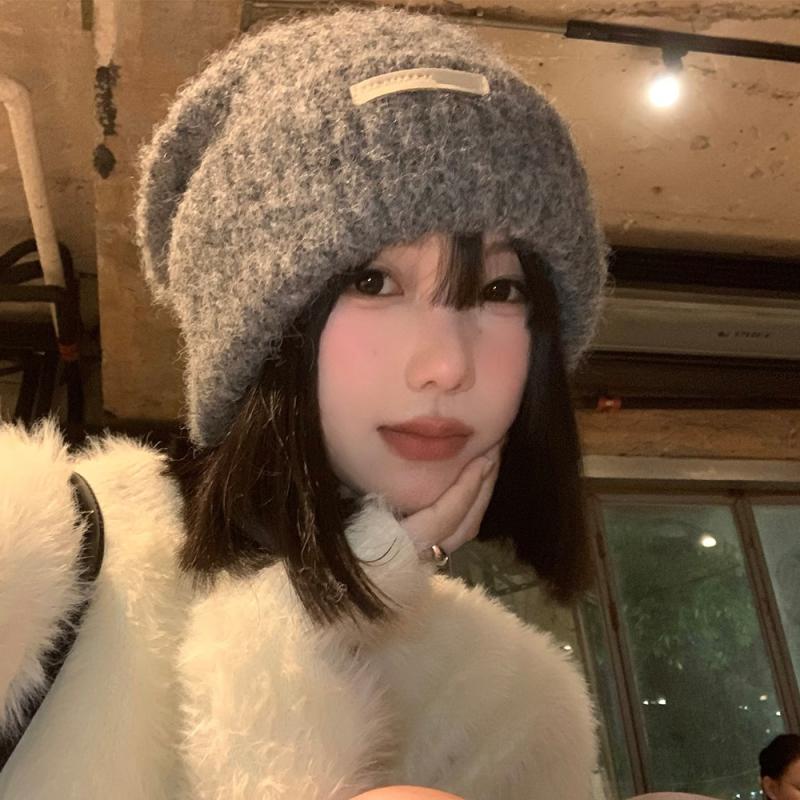 Gray woolen hat for women in autumn and winter to keep warm and ear-protecting Korean style knitted hat showing face small big head circumference loose pile hat