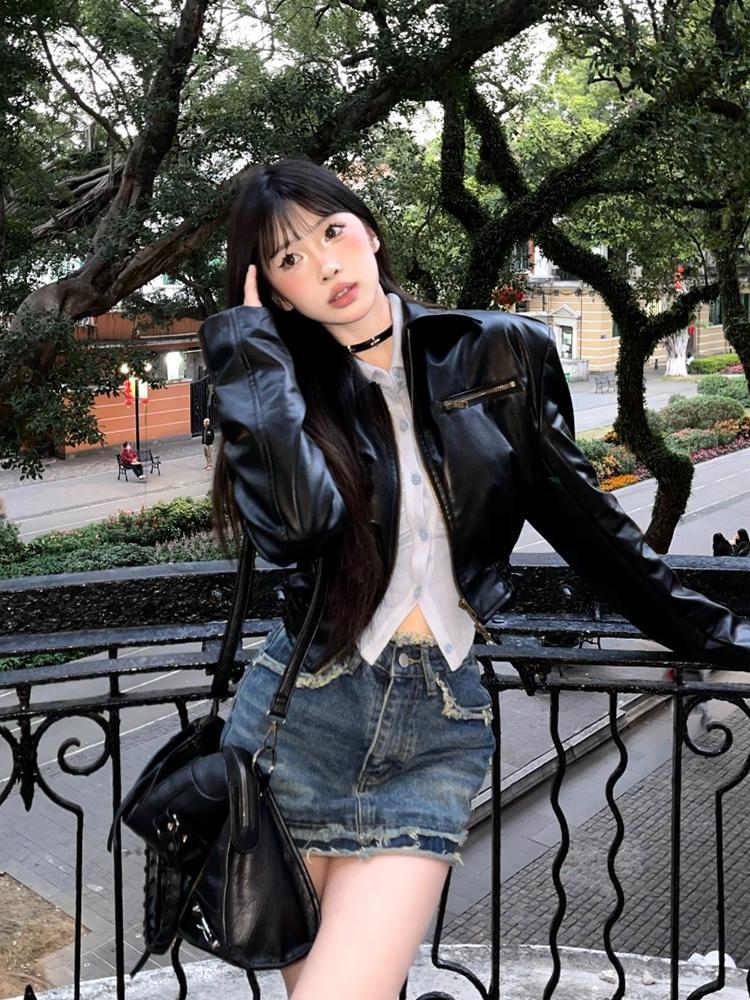 American retro functional style black short leather jacket for women spring new design niche motorcycle jacket