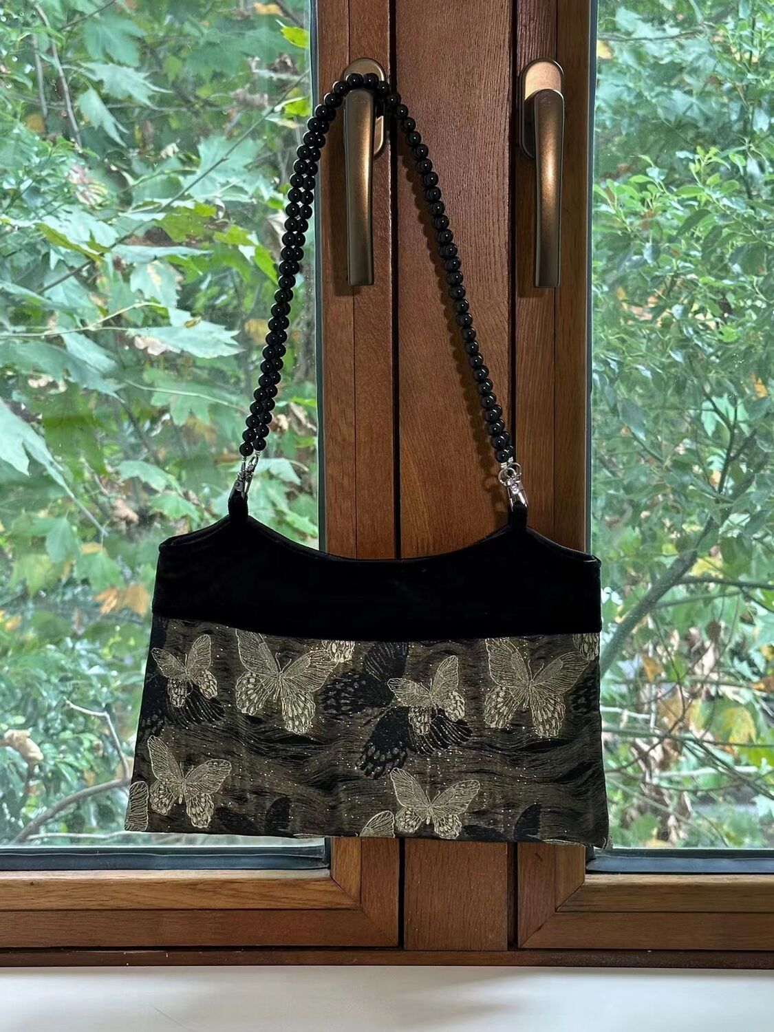 New Chinese style gilded butterfly cool handbag with versatile texture shoulder bag, new autumn 2023 bag