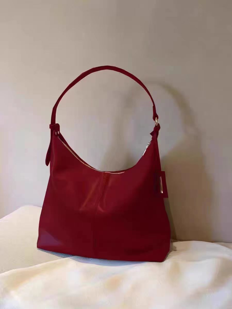 2023 New niche design red bride retro large capacity Tote women's bag foreign style one shoulder wedding bag for women