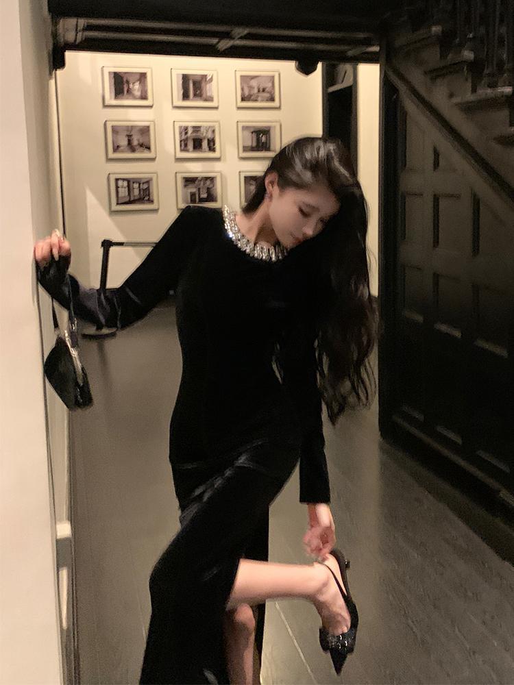 【品牌LALADUDU】胖mm法式赫本風連衣裙女秋復古名媛收腰顯瘦長裙