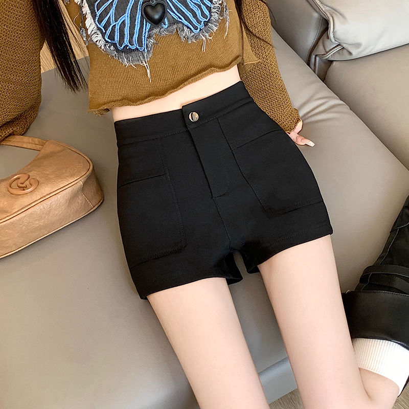 Black casual pants for women in autumn and winter. This year's new trendy hot girl high-waisted tight-fitting slim shorts and hot pants.