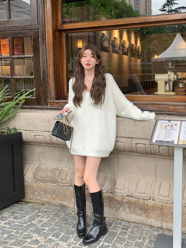 V領水貂絨毛衣女秋冬季中長款遮屁股洋氣寬鬆慵懶風軟糯針織上衣