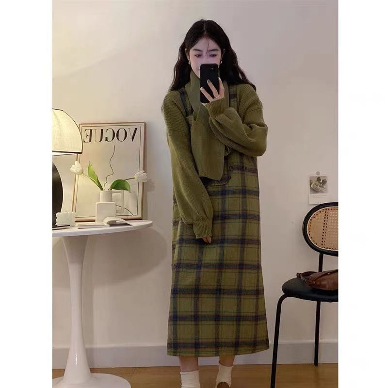 Maternity dress suit women's autumn and winter  new lazy style bottoming shirt sweater covering belly suspender skirt two-piece set