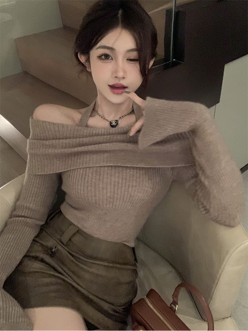 純欲掛脖針織衫女秋季毛衣一字肩長袖打底衫辣妹性感露肩短款上衣