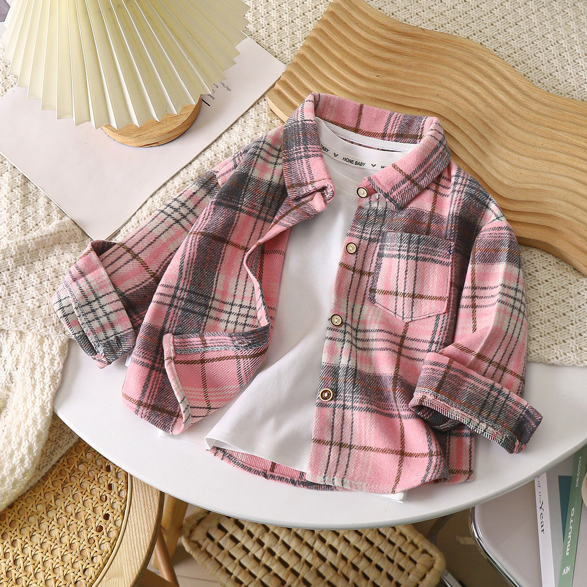 Boys' shirts, long-sleeved autumn plaid shirts, children's retro color-blocking cardigans, new lapel tops, jackets for girls