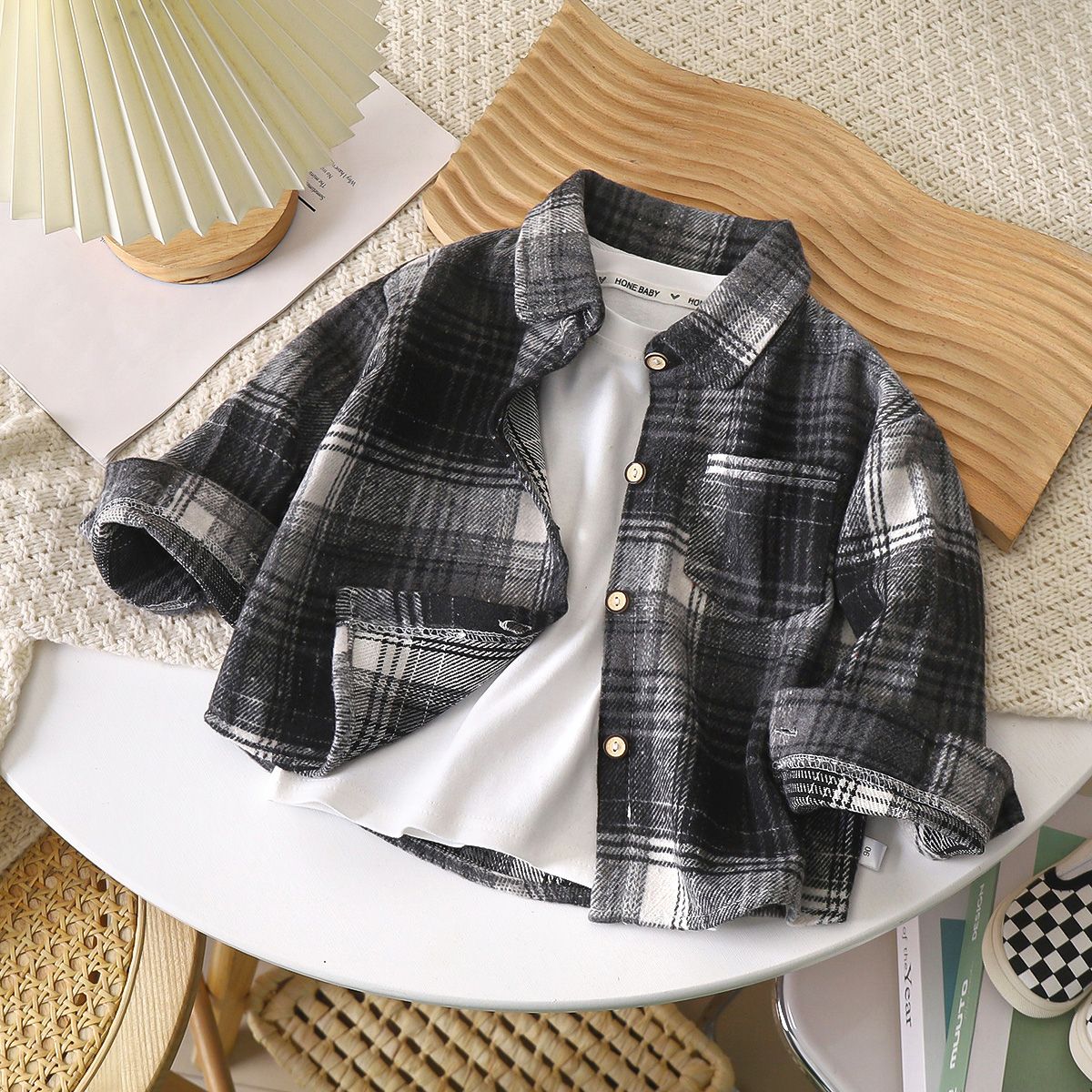 Boys' shirts, long-sleeved autumn plaid shirts, children's retro color-blocking cardigans, new lapel tops, jackets for girls