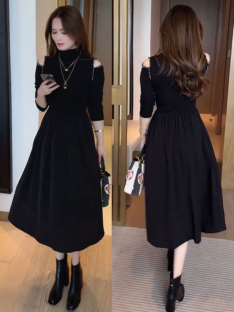 New off-shoulder A-line Hepburn knee-length dress, stylish and age-reducing slimming bottoming dress