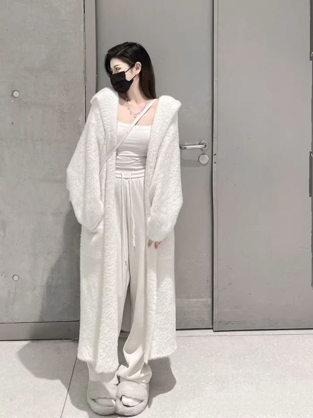 慵懶風白色長款毛衣外套女秋冬仿水貂絨寬鬆連帽過膝針織開衫加厚