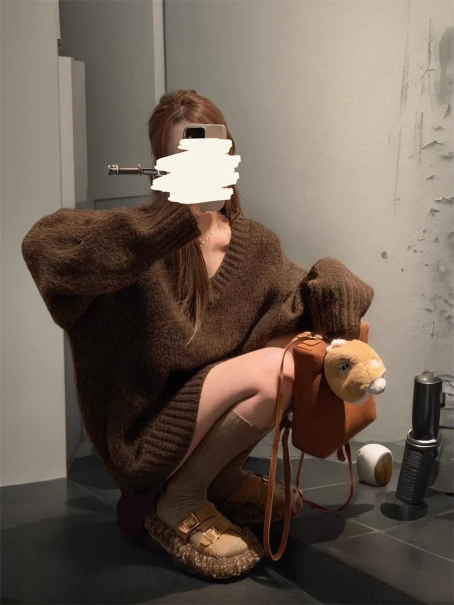 秋冬中長款暖冬巧克力慵懶軟糯V領大毛衣女秋套頭休閒針織上衣