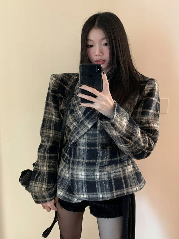 Niche design retro plaid wool suit for women autumn and winter new high-end double-breasted college style coat jacket