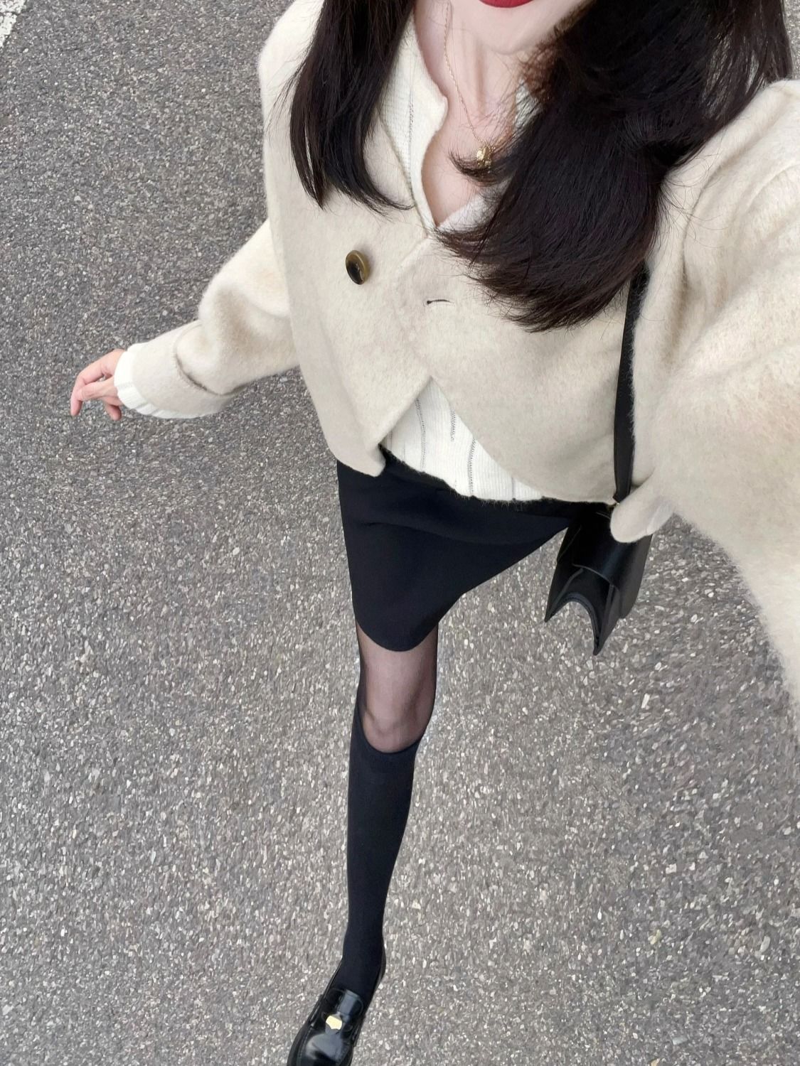 Autumn suit for women 2023 new style chic, foreign style, high-end, small fragrance style short jacket with short skirt three-piece set