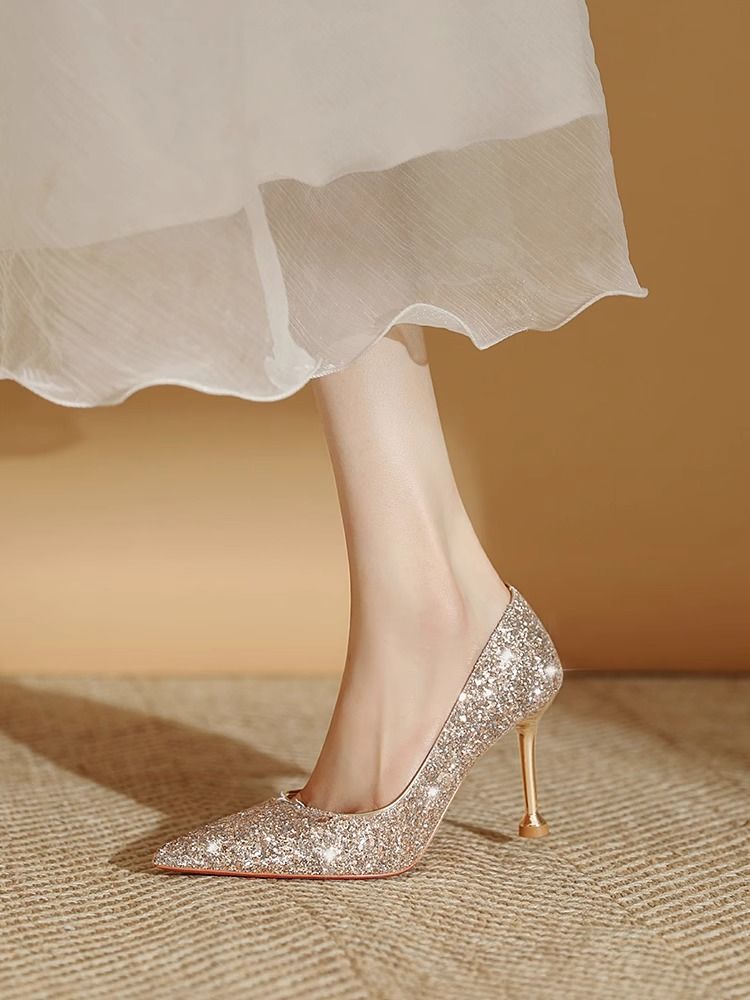 香槟金色新娘主婚鞋女2023新款结婚高跟鞋配婚纱猫跟水晶鞋不累脚