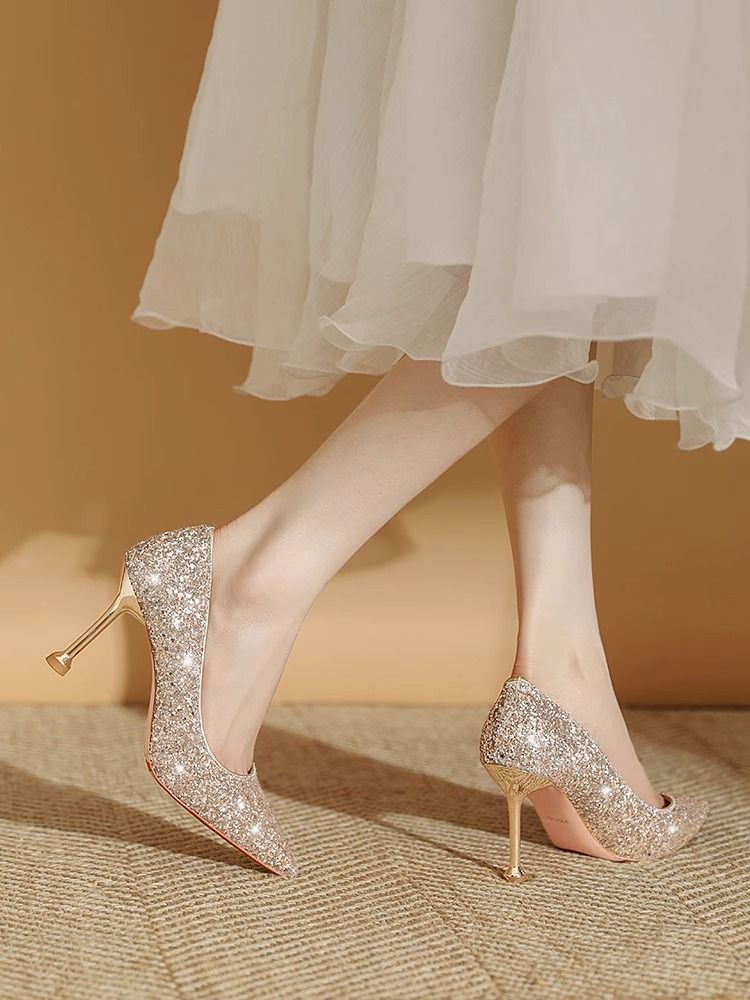 香槟金色新娘主婚鞋女2023新款结婚高跟鞋配婚纱猫跟水晶鞋不累脚