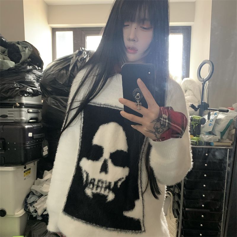 Original mink velvet skull jacquard sweater high street style loose casual couple lazy style sweater high quality
