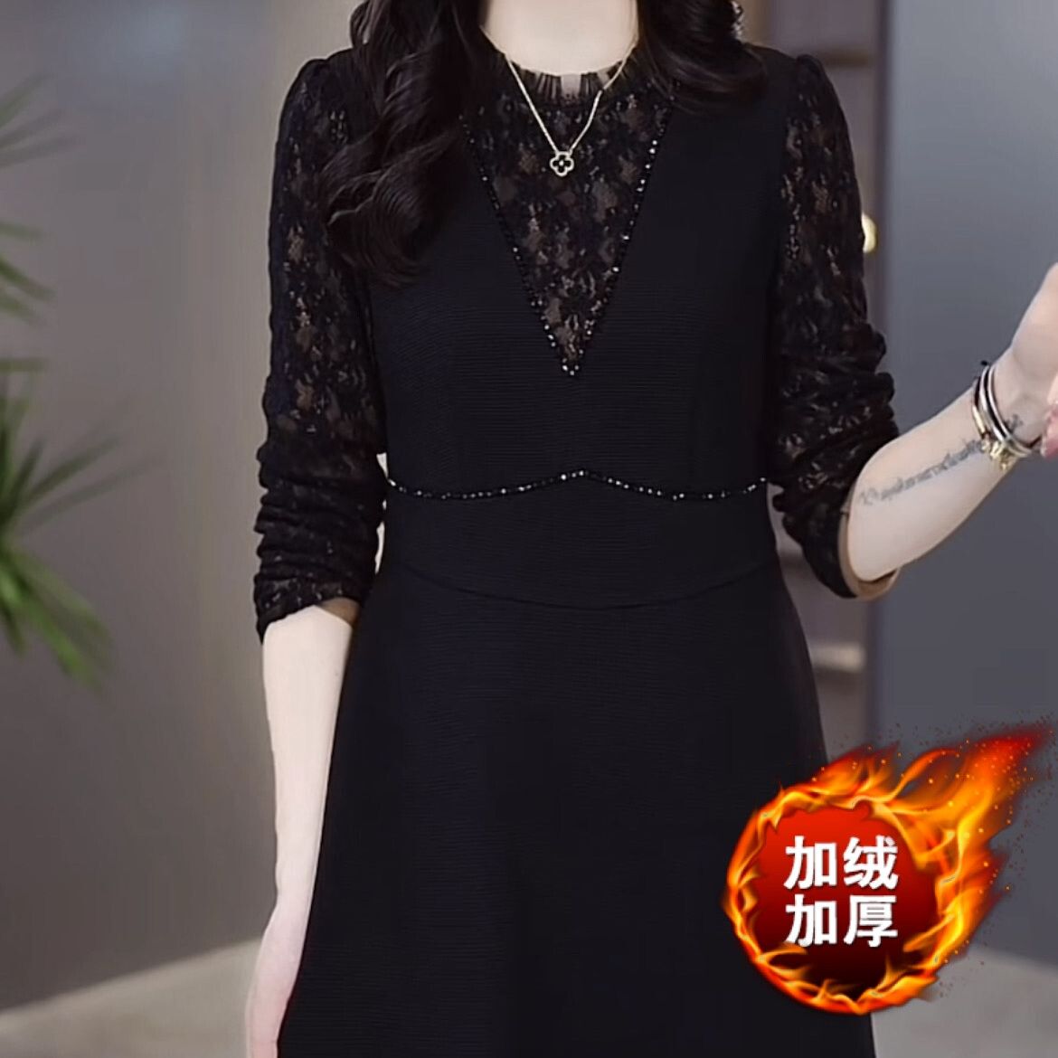 華夫格加絨加厚連衣裙2023秋冬新款女蕾絲洋氣顯瘦高級感打底裙子