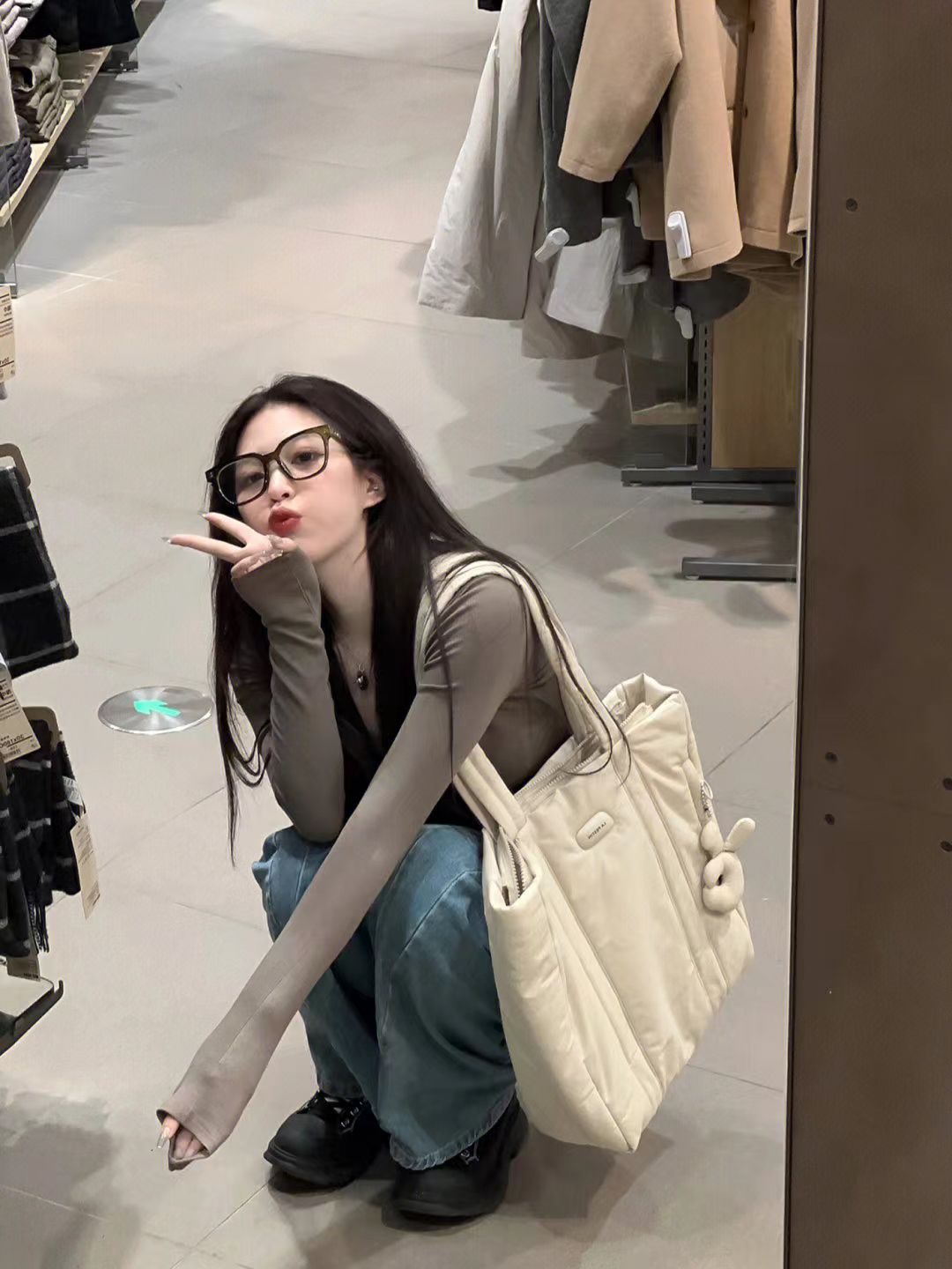 Bags for Women Spring and Summer 2023 New Down Large Capacity Bag Simple and Versatile Tote Bag Daily Shoulder Commuting Bag