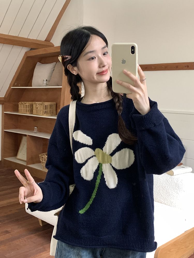 陸小團團花朵卷邊軟糯毛衣2023秋冬新款設計感復古奶系穿搭上衣女