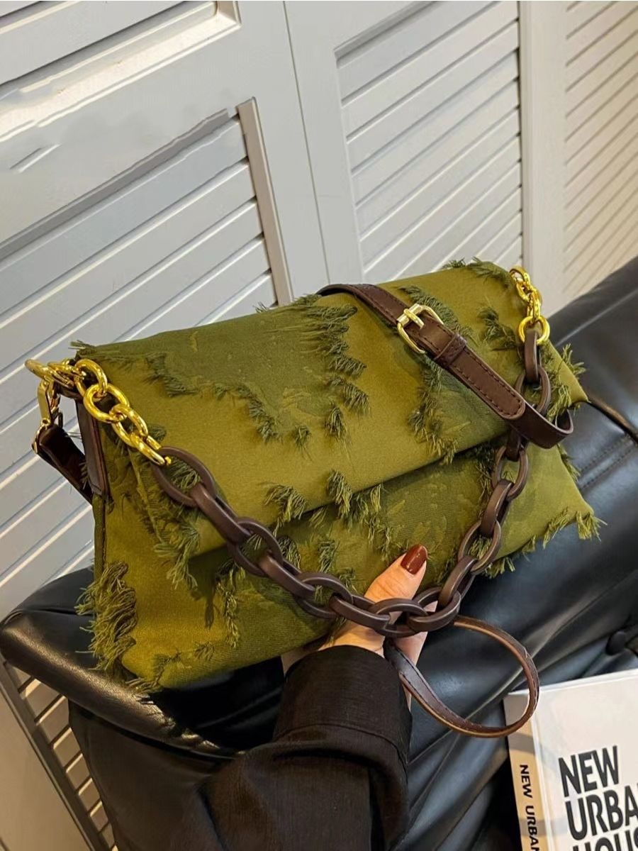2023 popular new bags Korean style ins style large capacity tassel chain bag simple and fashionable shoulder crossbody bag