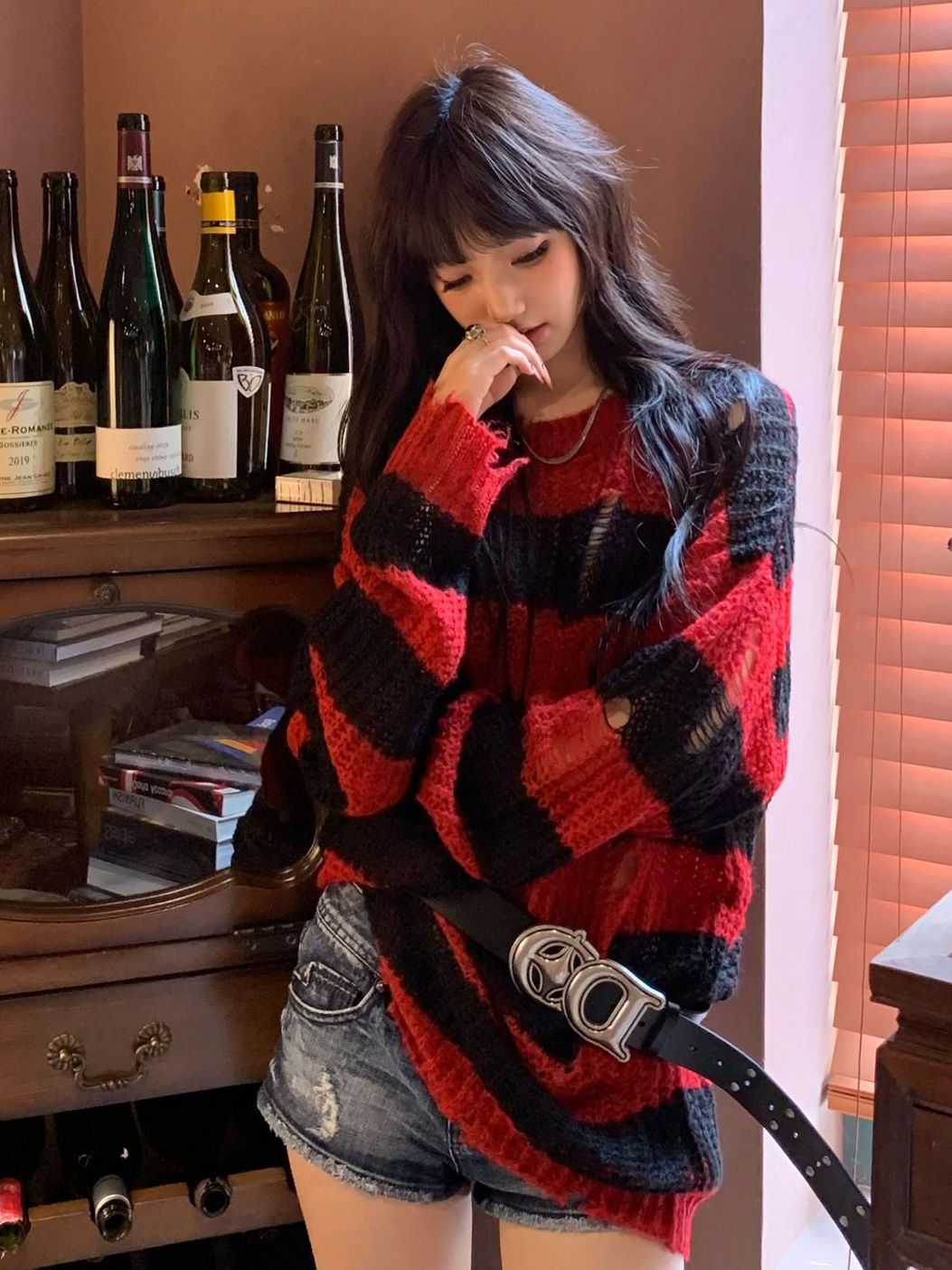 慵懶風黑紅條紋毛衣破洞長袖針織衫女秋冬小眾設計感寬鬆套頭上衣