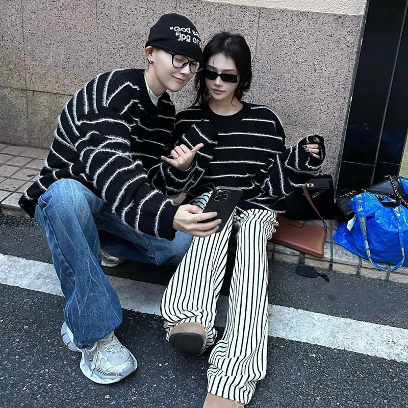 秋冬條紋復古設計針織衫秋冬情侶水貂絨加厚毛衣網紅帥氣上衣服潮