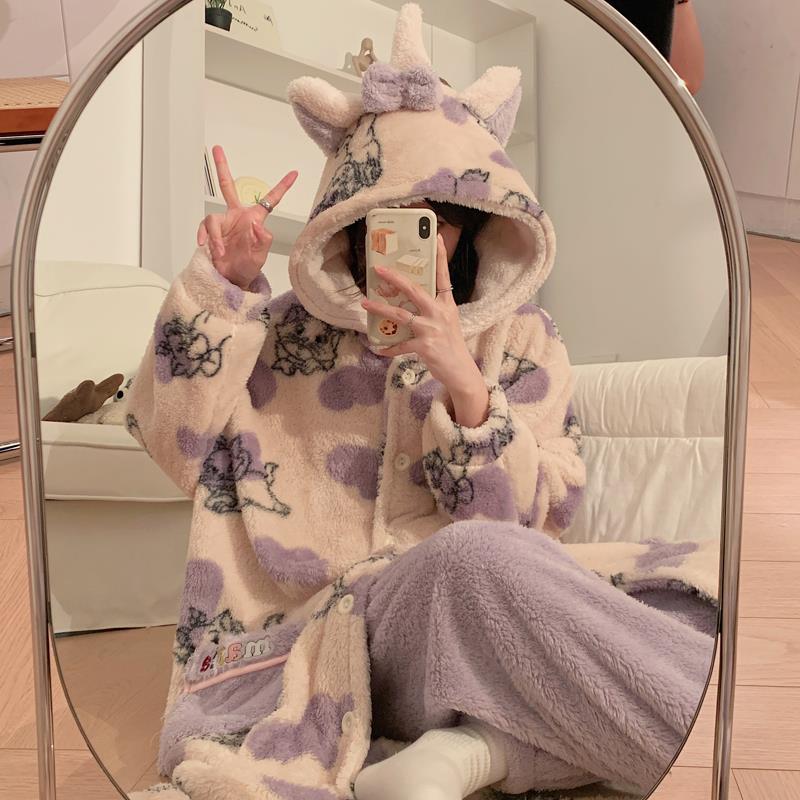 珊瑚絨睡衣女秋冬季2023新款可愛紫貓連帽加厚睡袍保暖家居服套裝
