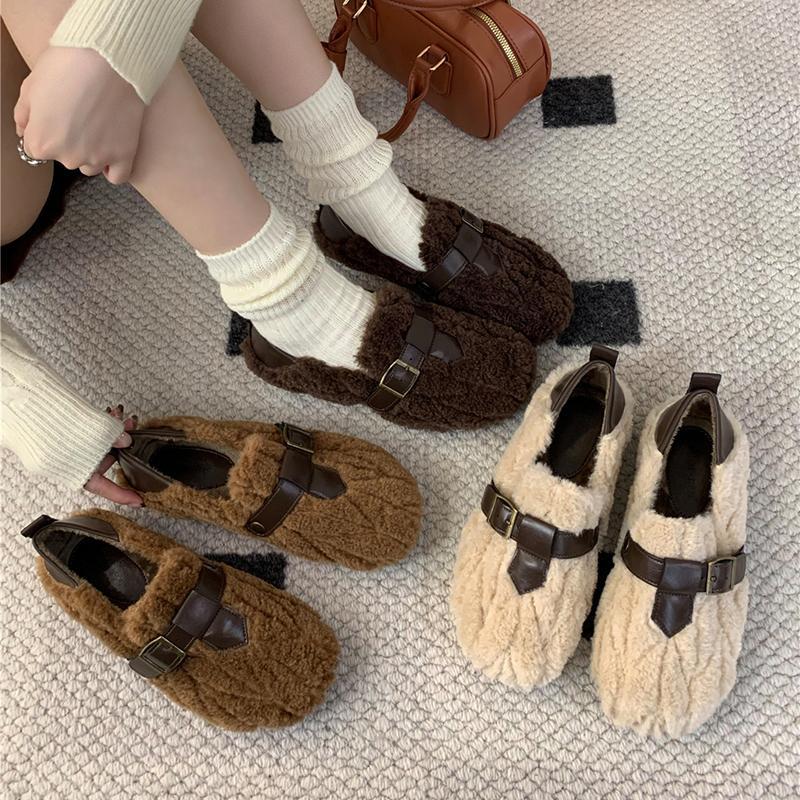 High-end Internet celebrity furry shoes for women for autumn and winter outer wear  new retro flat-soled plush furry shoes