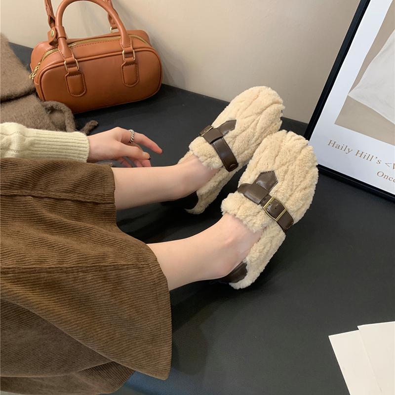 High-end Internet celebrity furry shoes for women for autumn and winter outer wear  new retro flat-soled plush furry shoes