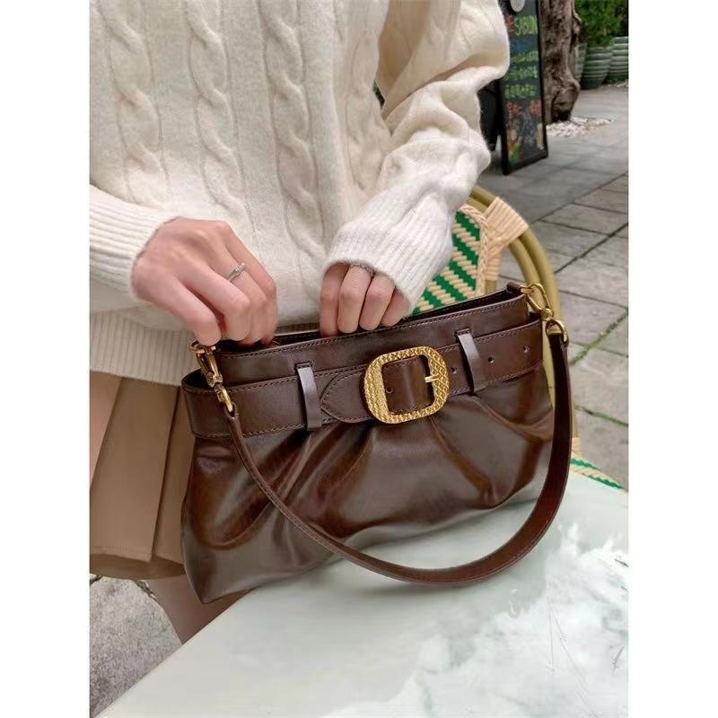 Niche design pleated armpit bag high-end texture soft leather portable commuter bag 2023 new fashion baguette bag