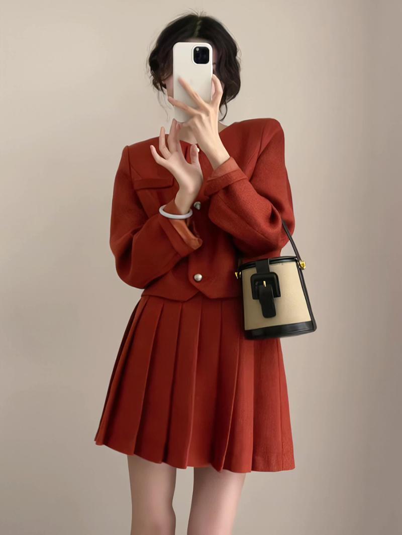 小香風紅色過年兩件套女秋冬搭配一整套氣質短外套百褶半身裙套裝