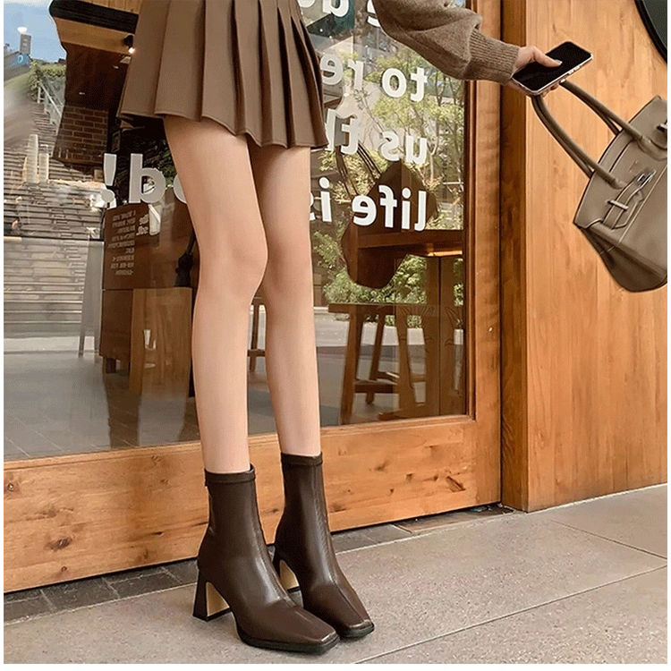 Brown trendy short boots for women with high heel, thick heel and zipper square toe  new winter Korean style elastic slim boots