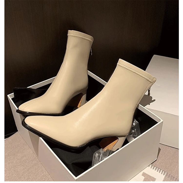 Elegant high-end women's boots  autumn and winter new casual thick heel French square toe elastic slim boots high heel short boots