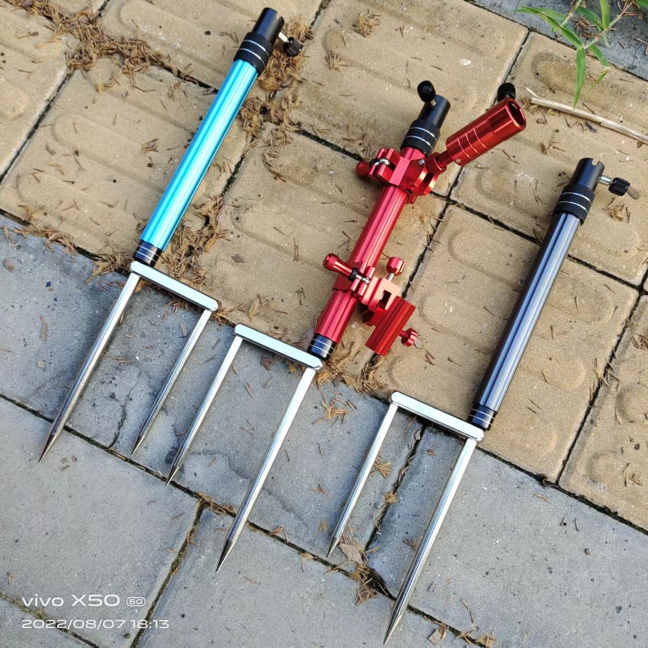 升级款铝合金蓝色地插支架野钓地插饵盆架马扎伴侣