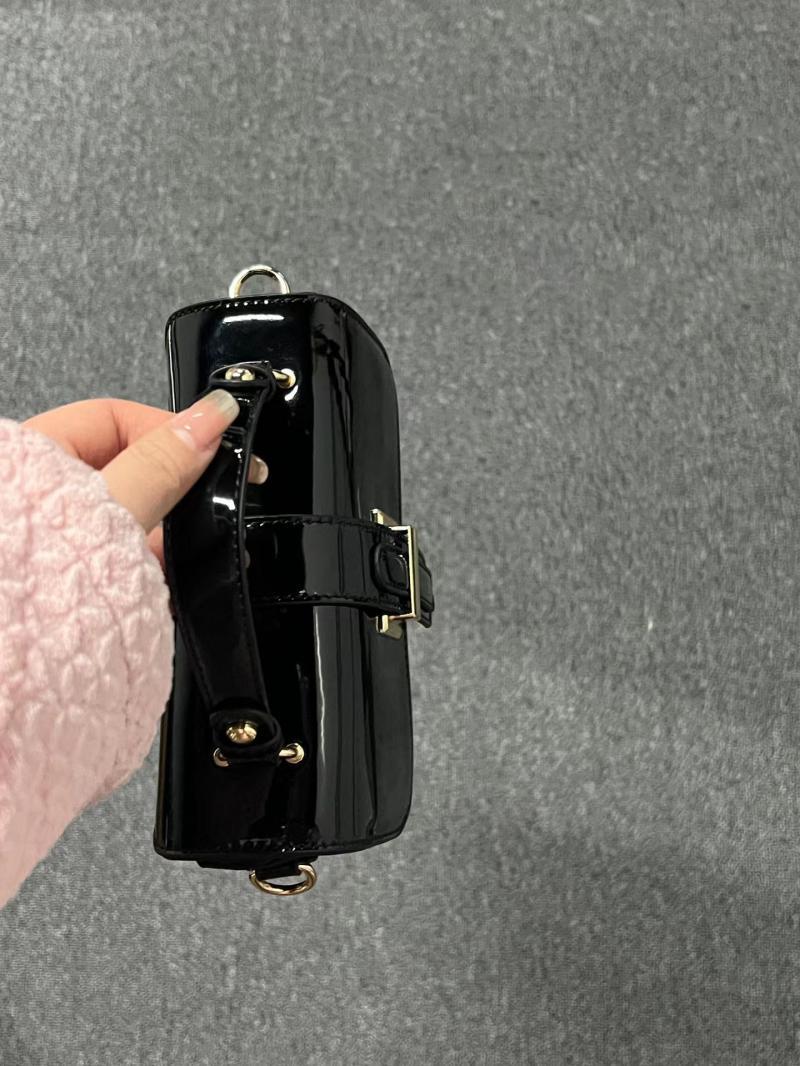 Autumn and winter niche design shiny hand-held small square bag 2023 new light luxury high-end foreign style small square bag crossbody bag for women