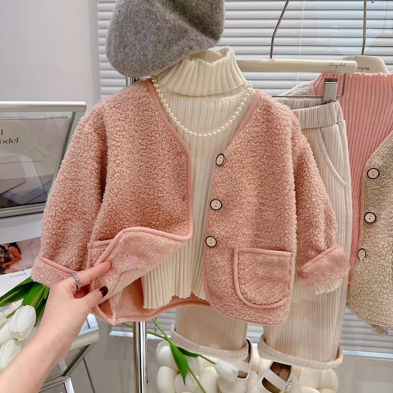 [Fleece and Thickened] Girls' Style Teddy Velvet Warm Jacket Korean Style Winter Fashion Plush Children's Clothing