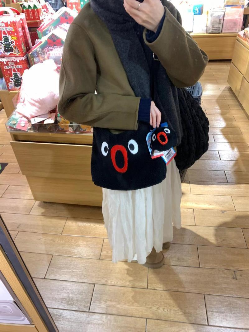 冬季新款pingu包包女小众设计毛绒卡通可爱斜挎包通勤托特包