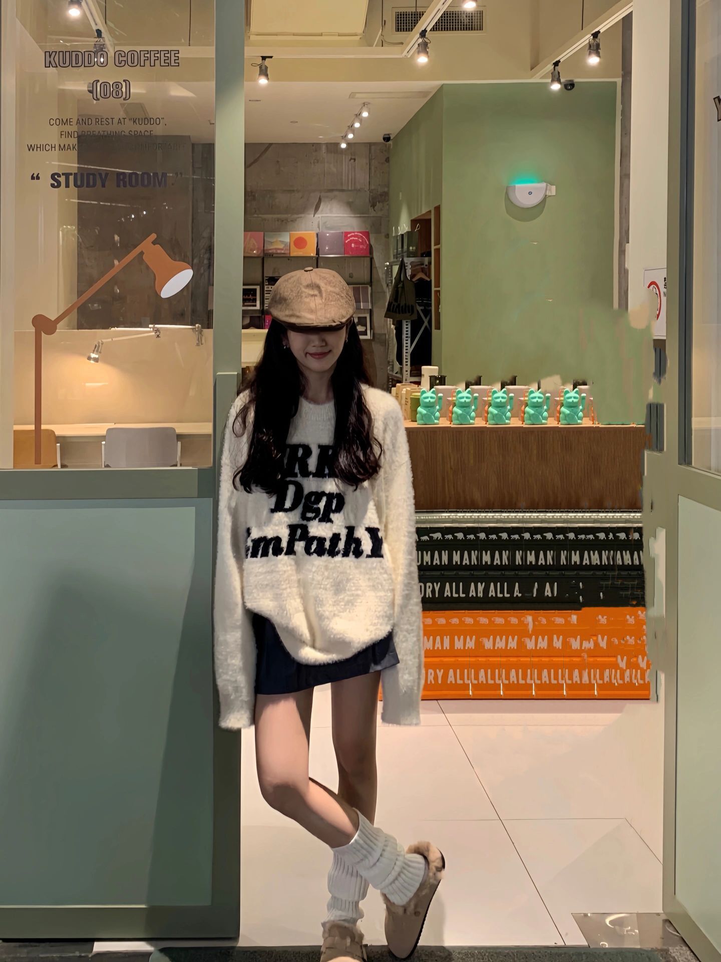 白色圓領寬鬆套頭毛茸茸軟糯毛衣秋冬女慵懶風新款針織衫上衣