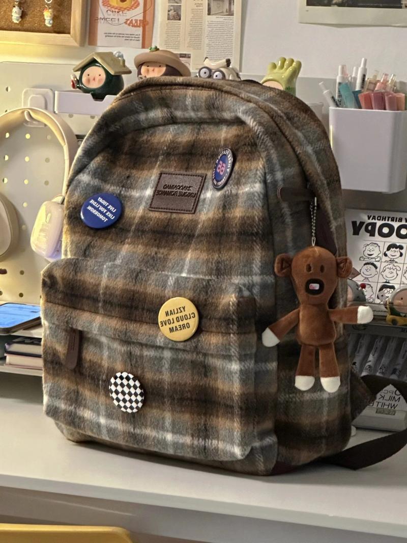 Autumn and winter plaid backpack 2023 niche design retro college style school bag woolen travel large capacity bag for women